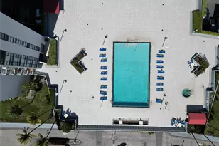 3675 N Country Club Dr, Aventura, FL 33180 - Photo 4