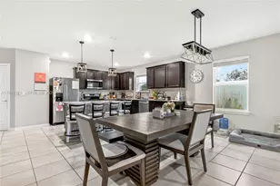 906 906 Swaying Sawgrass Ave Ruskin, Ruskin, FL 33570 - Photo 12