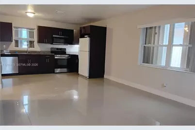 525 NW 15th Ter, Fort Lauderdale, FL 33311 - Photo 4