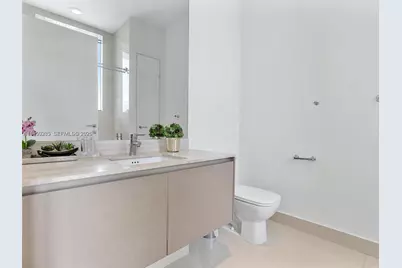 3250 NE 188th St #UPH02 + ROOFTOP W/ POOL, Aventura, FL 33180 - Photo 20