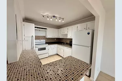 2771 Taft St #411, Hollywood, FL 33020 - Photo 10