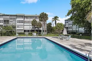 2771 Taft St, Hollywood, FL 33020 - Photo 14