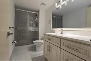 370 NW 76th Ave, Margate, FL 33063 - Photo 14