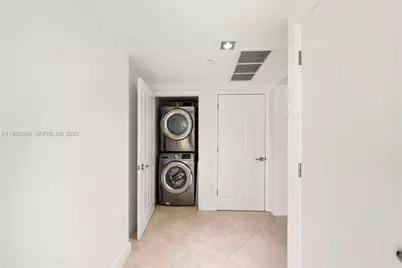 500 Brickell Ave #2901, Miami, FL 33131 - Photo 28