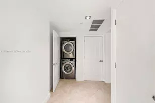 500 Brickell Ave, Miami, FL 33131 - Photo 28