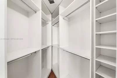 500 Brickell Ave #2901, Miami, FL 33131 - Photo 22