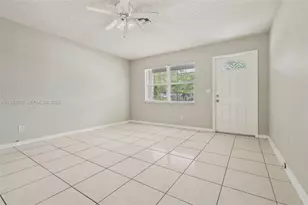 1531 N 17th Ave N, Lake Worth, FL 33460 - Photo 2