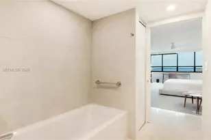 3 Grove Isle Dr, Miami, FL 33133 - Photo 40