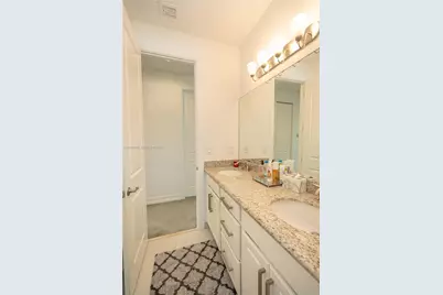 11824 SW 13th Ct, Pembroke Pines, FL 33025 - Photo 40