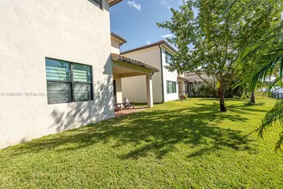 11824 SW 13th Ct, Pembroke Pines, FL 33025 - Photo 76