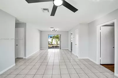 7601 Farragut St, Hollywood, FL 33024 - Photo 14