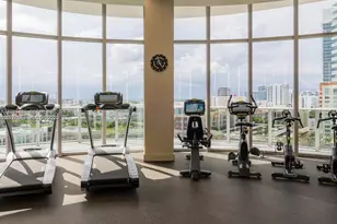 488 NE 18th St, Miami, FL 33132 - Photo 28