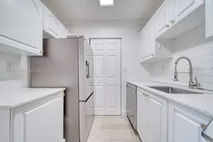 10795 SW 108th Ave, Miami, FL 33176 - Photo 8