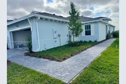 19488 Whispering Creek Rd, Loxahatchee, FL 33470 - Photo 2