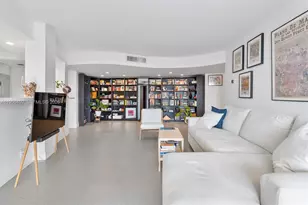 100 Golden Isles Dr, Hallandale Beach, FL 33009 - Photo 16