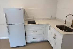 340 NW 138th St, North Miami, FL 33168 - Photo 8