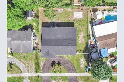 911 NW 200th Ter, Miami Gardens, FL 33169 - Photo 24