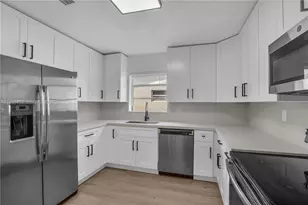 911 NW 200th Terrace, Miami Gardens, FL 33169 - Photo 8