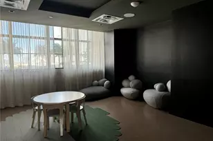 159 NE 6th St, Miami, FL 33132 - Photo 32