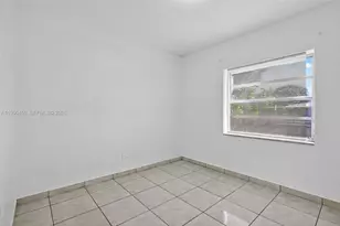 1498 NE 180th St, North Miami Beach, FL 33162 - Photo 16