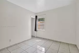 1498 NE 180th St, North Miami Beach, FL 33162 - Photo 22