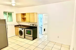 1021 NW 3rd St, Miami, FL 33128 - Photo 2