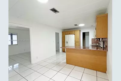 2982 NW 95th St, Miami, FL 33147 - Photo 8