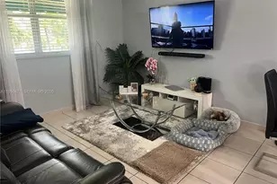 606 W 81st St, Hialeah, FL 33014 - Photo 2