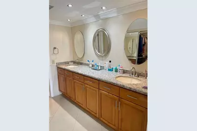 3940 NW 42nd Ave #319, Lauderdale Lakes, FL 33319 - Photo 18