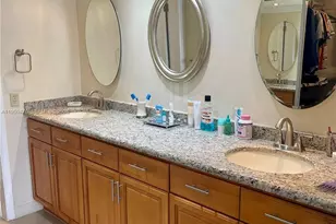 3940 NW 42nd Ave, Lauderdale Lakes, FL 33319 - Photo 18