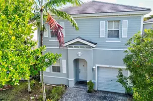 355 NE 31st Ave, Homestead, FL 33033 - Photo 1