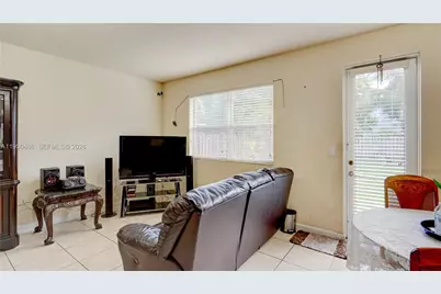 355 NE 31st Ave, Homestead, FL 33033 - Photo 12