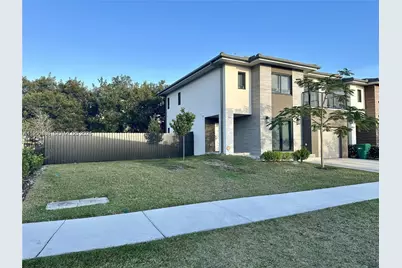 306 NW 11th Ct, Florida City, FL 33034 - Photo 2