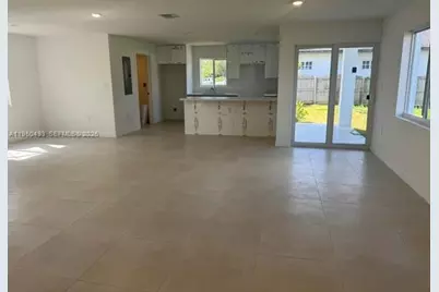 310 NW 6 St, Homestead, FL 33030 - Photo 2