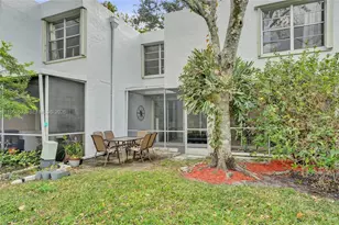 9451 Live Oak Pl, Davie, FL 33324 - Photo 32