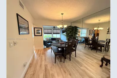 18 Colonial Club Dr #202, Boynton Beach, FL 33435 - Photo 2