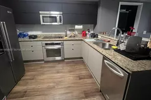 2641 N Flamingo Rd, Sunrise, FL 33323 - Photo 16