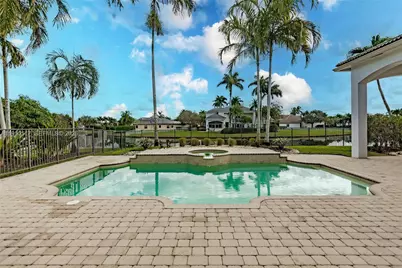 3250 W Stonebrook Cir, Davie, FL 33330 - Photo 44