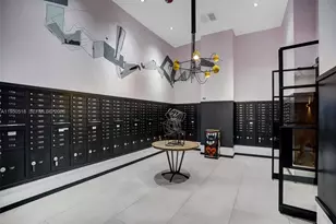 121 NE 34th St, Miami, FL 33137 - Photo 22