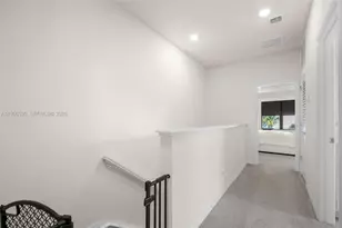 2121 S Appleton Cir S, Oakland Park, FL 33309 - Photo 14