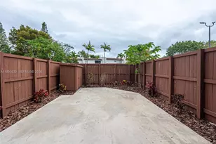 6534 SW 114th Pl, Miami, FL 33173 - Photo 8