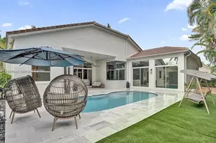 2496 Eagle Run Dr, Weston, FL 33327 - Photo 4