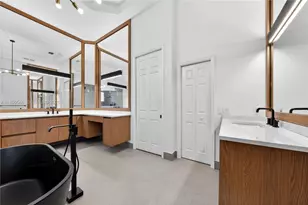 2496 Eagle Run Dr, Weston, FL 33327 - Photo 18