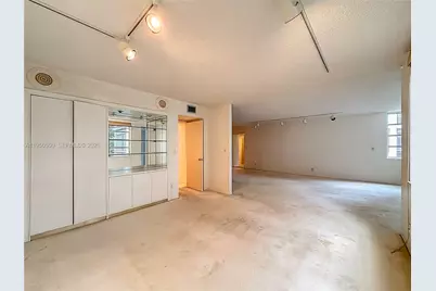 806 Cypress Grove Ln #303, Pompano Beach, FL 33069 - Photo 30