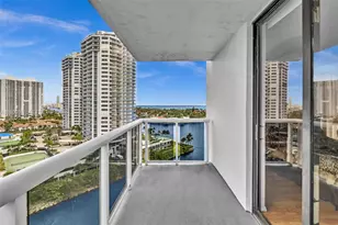 20505 E Country Club Dr, Aventura, FL 33180 - Photo 32