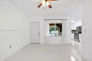 934 E 22nd St, Hialeah, FL 33013 - Photo 12
