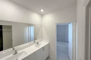 14804 SW 162nd St, Miami, FL 33187 - Photo 16