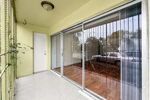 520 NE 38th St, Miami, FL 33137 - Photo 10