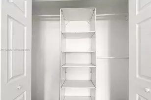 520 NE 38th St, Miami, FL 33137 - Photo 14