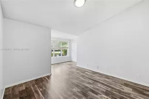 437 Vista Isles Dr, Sunrise, FL 33325 - Photo 32